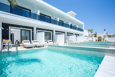 Vanik Suites - Image 5