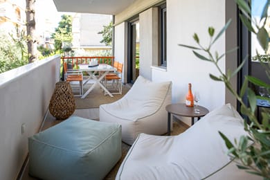 Varkiza Gallery Suite - Image 2
