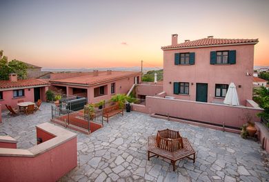 The Varos Residences Hotel - Image 7