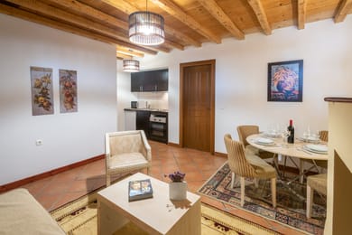 The Varos Residences Hotel - Image 5