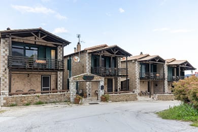 Vathyskia Guesthouse - Image 3