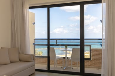 Deluxe Twin Room with Sea View