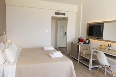 Deluxe Twin Room with Sea View