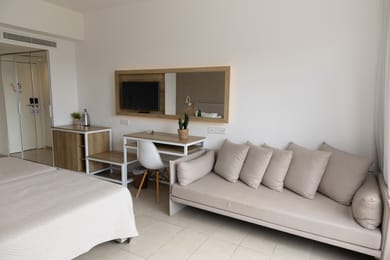 Twin Room with Partial Sea View