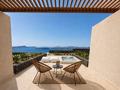 Deluxe Caldera Suite with Outdoor Hot Tub