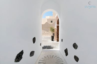 Evgenia Villas & Suites - Image 5