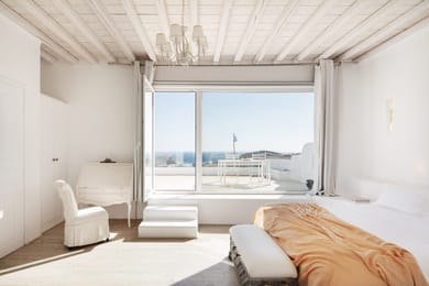 14 Suites | Bedrooms Exclusive use of the entire Estate