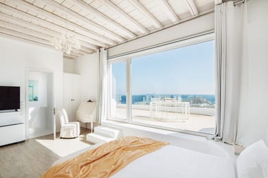 14 Suites | Bedrooms Exclusive use of the entire Estate