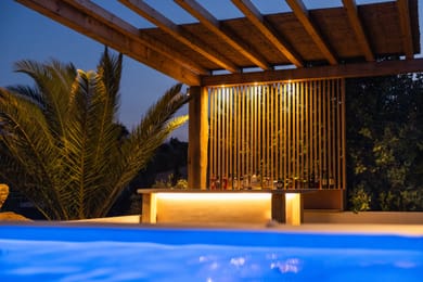 10 Suites | bedrooms Exclusive use of the entire Estate