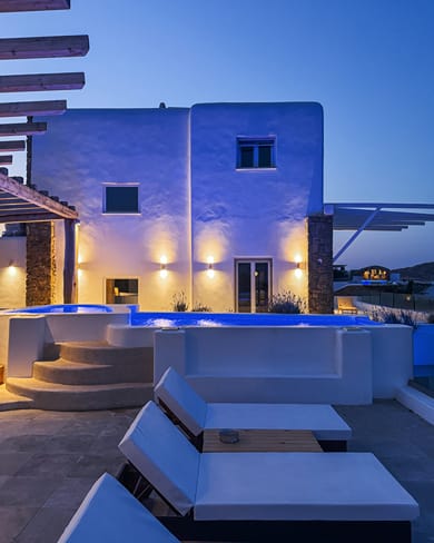 10 Suites | bedrooms Exclusive use of the entire Estate