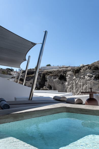 Cave Superior Suite with Jacuzzi