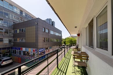 Downtown Victoria Studios by CityBookings - Image 3