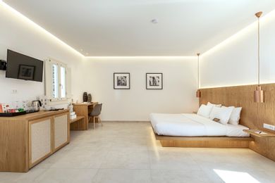 Aqua Pool Suite