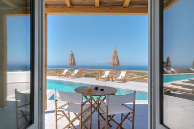 Pool Front Sea View Rooms