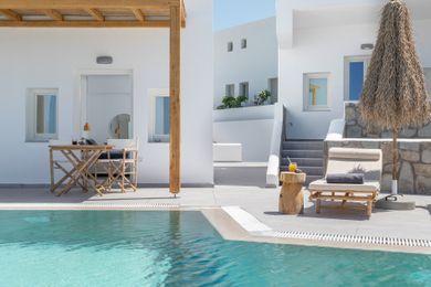 Pool Front Sea View Rooms