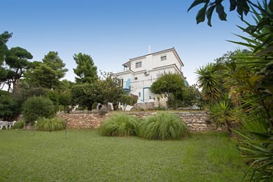 Alexis Villa