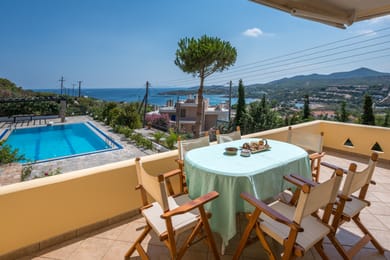 Villas in Sounio - Image 5