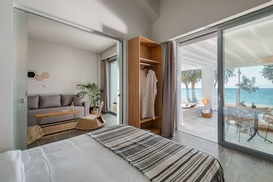 Seafront Premier Suite with Jetted Pool