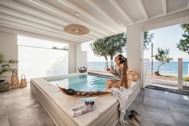 Seafront Premier Suite with Jetted Pool