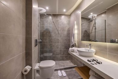 Seafront Premier Suite with Jetted Pool