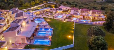 Villa D'Oro Luxury Villas & Suites - Image 2