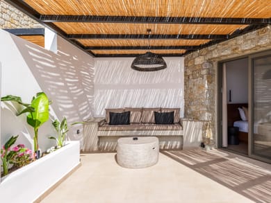 Evi Suites & Villas - Image 5