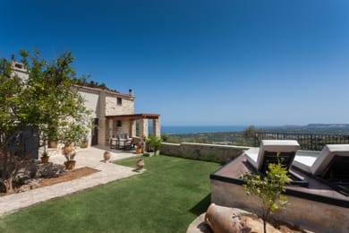 3 Bedroom | Ali Vafi's Villa with Jacuzzi & Plunge Pool | Maroulas | Rethymno