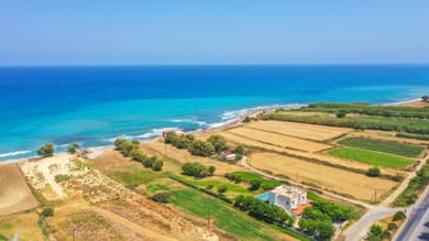 3 Bedroom | Alkioni Beachfront Villa | Dramia | Chania