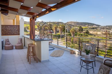 Μichalis Apartment with Outdoor Jacuzzi - Sea View | Rethymnon Town
