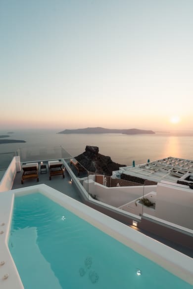 Orana Residence – Two Bedroom Cave House with Outdoor Heated Plunge Pool & Rooftop Terrace
