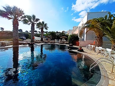 Villa Manos Santorini - Image 2