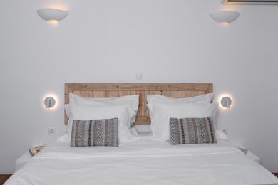 One Bedroom with ensuite bathroom in Villa