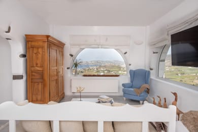 Villa MIRA