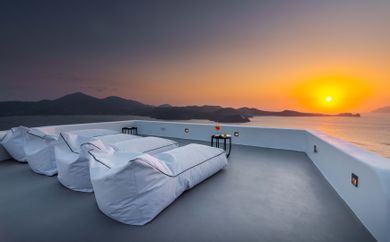 Eight Infinity Suites - Image 2