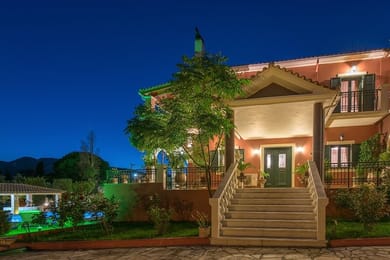 Abbott Villa | 6 Bed | Laganas