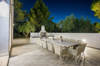 Benigni Villa | 4 Bed | Laganas