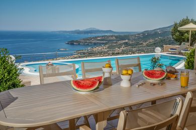 Beverly Villa | 4 Bed | Volimes-Elatio