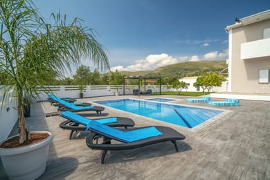 Jacqueline Villa | 5 Bed | Pantokratoras