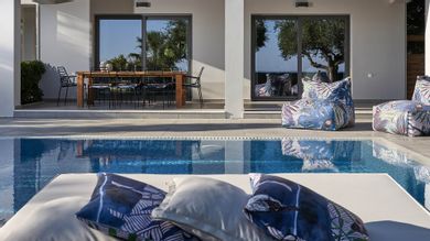 Marton Villa | 4 Bed | Akrotiri