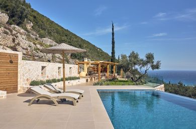 Roberto II Villa |  4 Bed | Katastari-Alykes