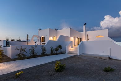 Vineyard Exclusive Suites - Image 3