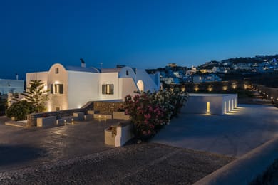 Vineyard Exclusive Suites - Image 4