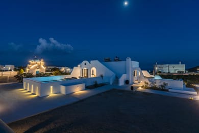 Vineyard Exclusive Suites - Image 5