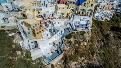 Virginia’s Cave Villas Santorini - Image 3