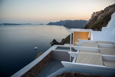 Virginia’s Cave Villas Santorini - Image 6