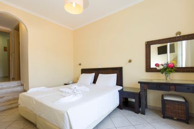 Virginia Hotel Samos - Image 7