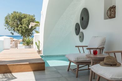 Grand Deluxe Sea View Suite