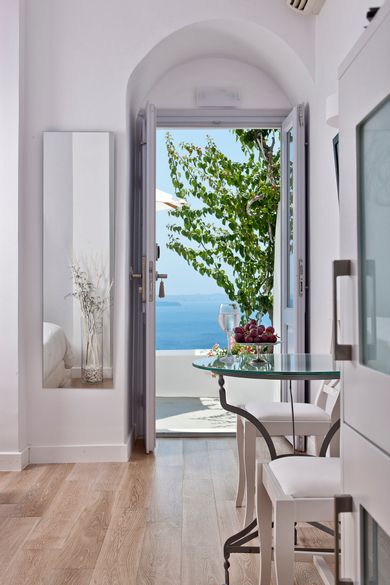 Villa Double Room open air jetted tub