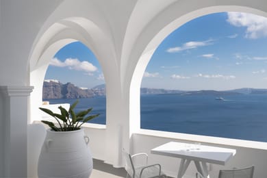 Villa Suite open air jetted tub