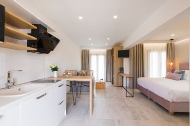 V Luxury Suites Corfu - Image 7